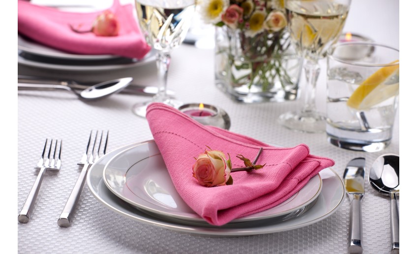 Servirovka stol roza cvetok