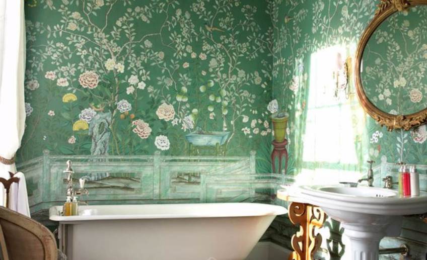 Beautify bathroom with classic wallpaper