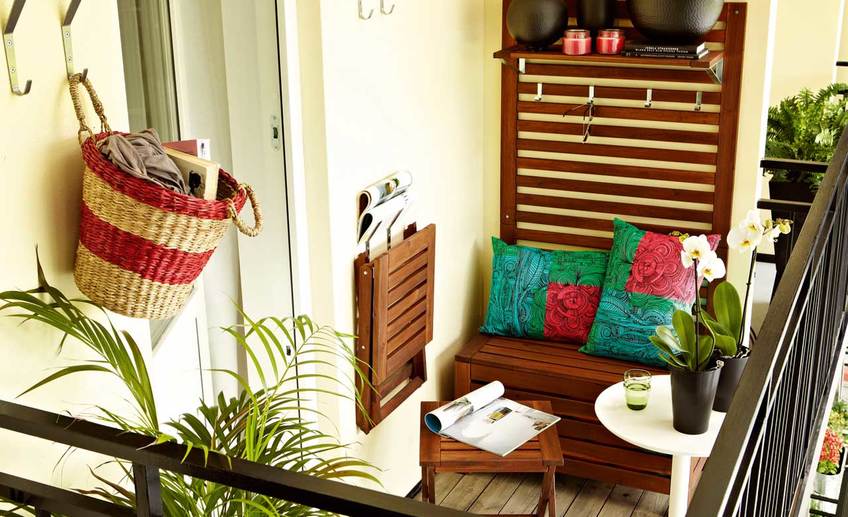 20 идей, как обустроить балкон летом
