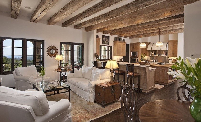 Usual cottage great room with reclaimed wood and ceiling beams i g is hmssipzvs3tp ybulc