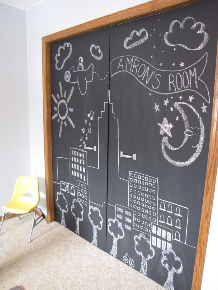 Chalkboard Closet 017