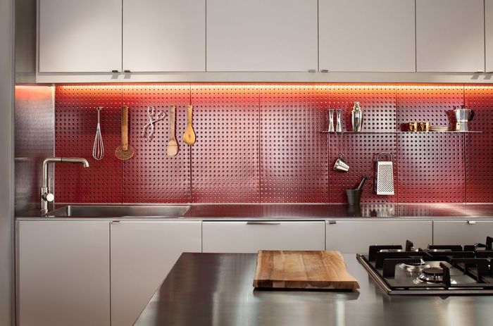 boston kitchen remodel red pegboard backsplash Домострой