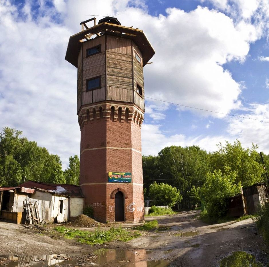 башня в Томске, которую ремонтирует Александр Лунев