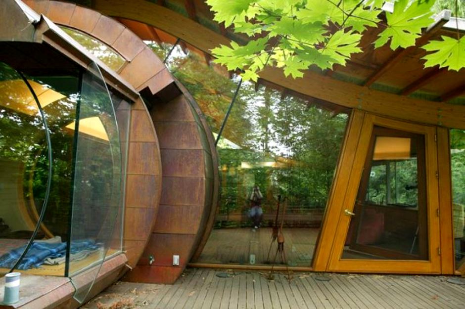 дом в лесу на дереве эко-дизайн