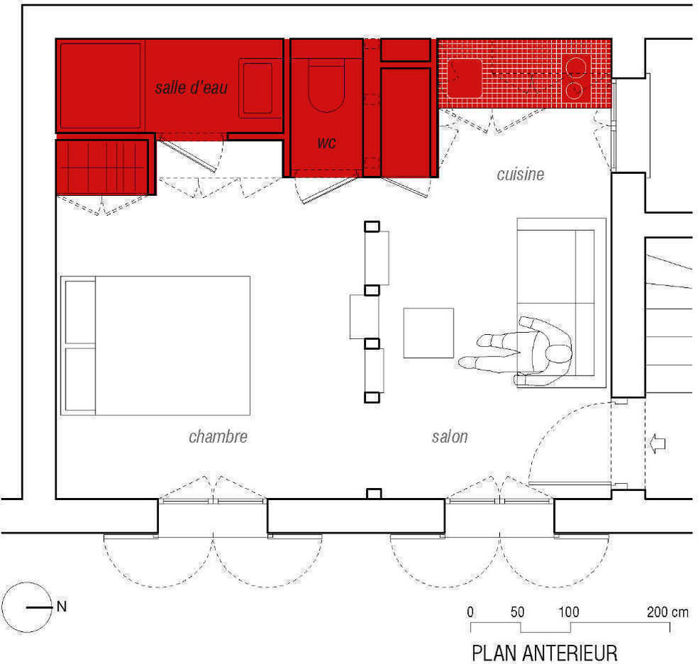 Красно-белая квартира на Монмартре в 25 м2