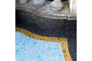 Thumb black moon fontan