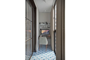 Thumb 6         balcony2