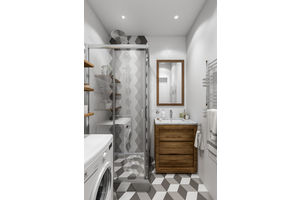 Thumb 6         bathroom01