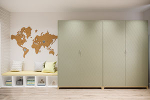 Thumb 5                   nursery03