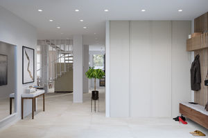 Thumb 1                       8 