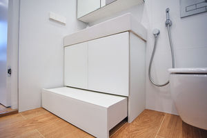 Thumb                                                 2 